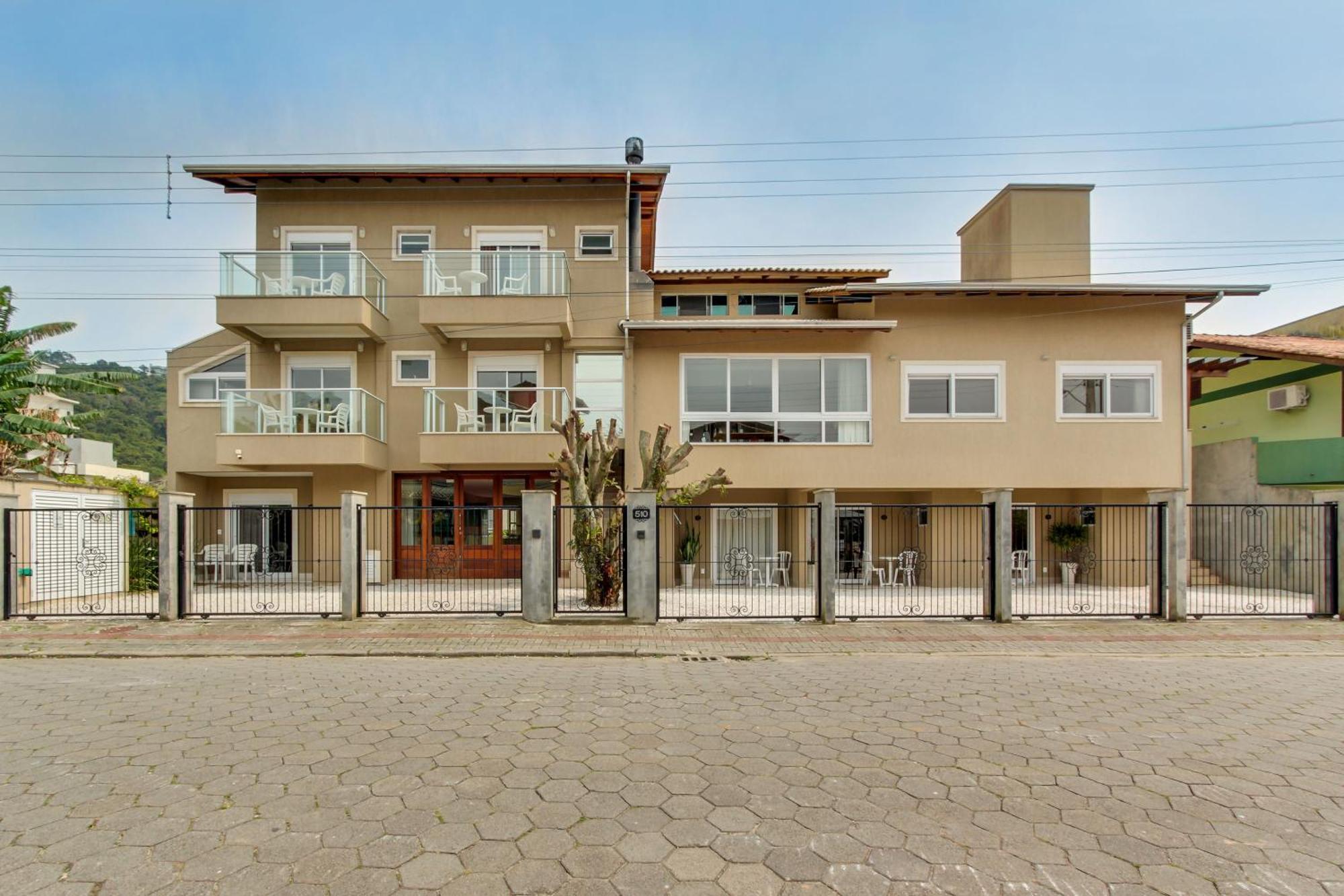 Residencial Casa Flora Lejlighed Bombinhas Eksteriør billede